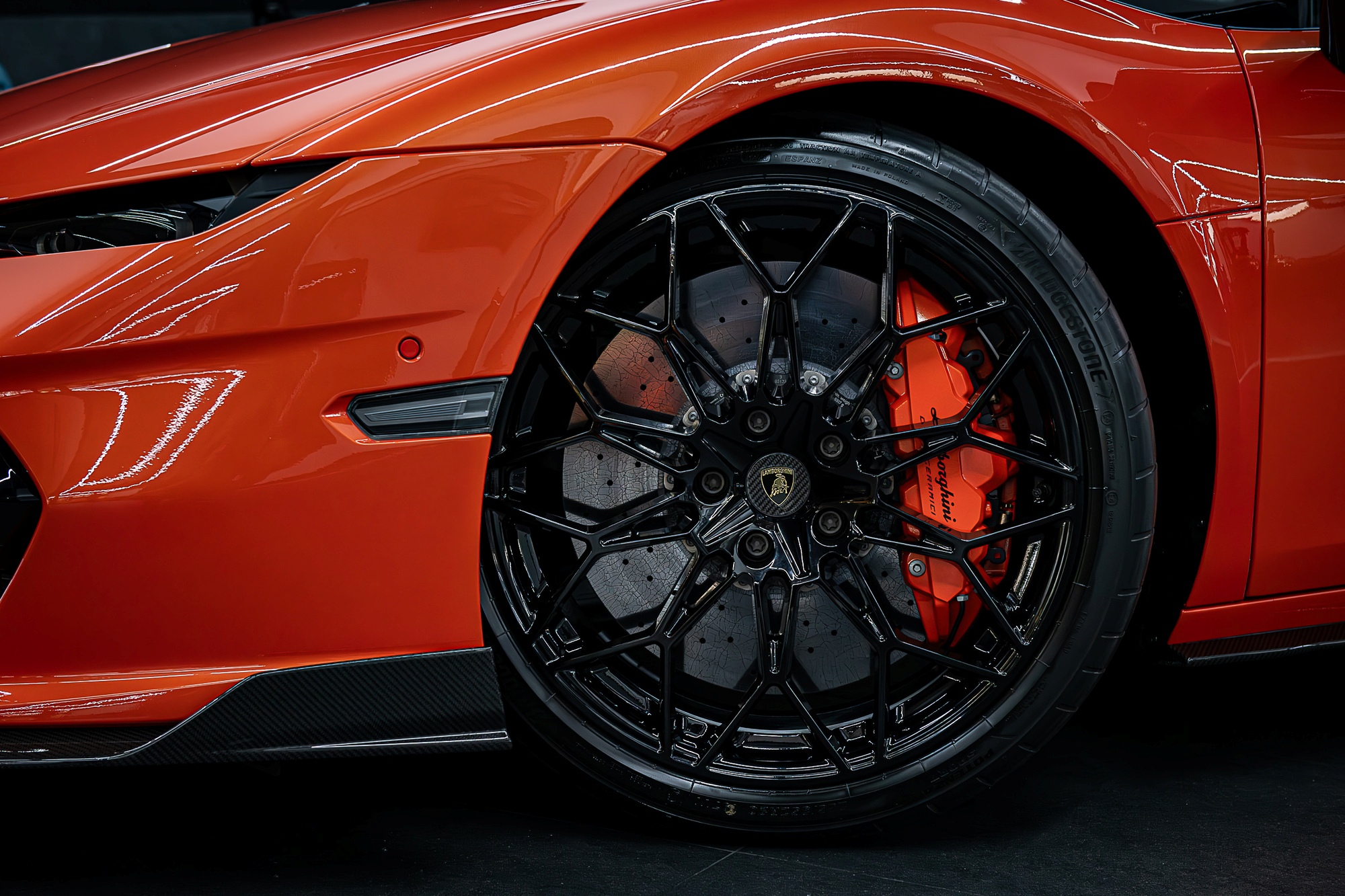 Bridgestone ตอกย้ำพันธมิตรระดับโลกกับ Automobili Lamborghini เปิดประสบการณ์ขับขี่เร้าใจสุดเอ็กซ์คลูซีฟให้ลูกค้า “Lamborghini Temerario”