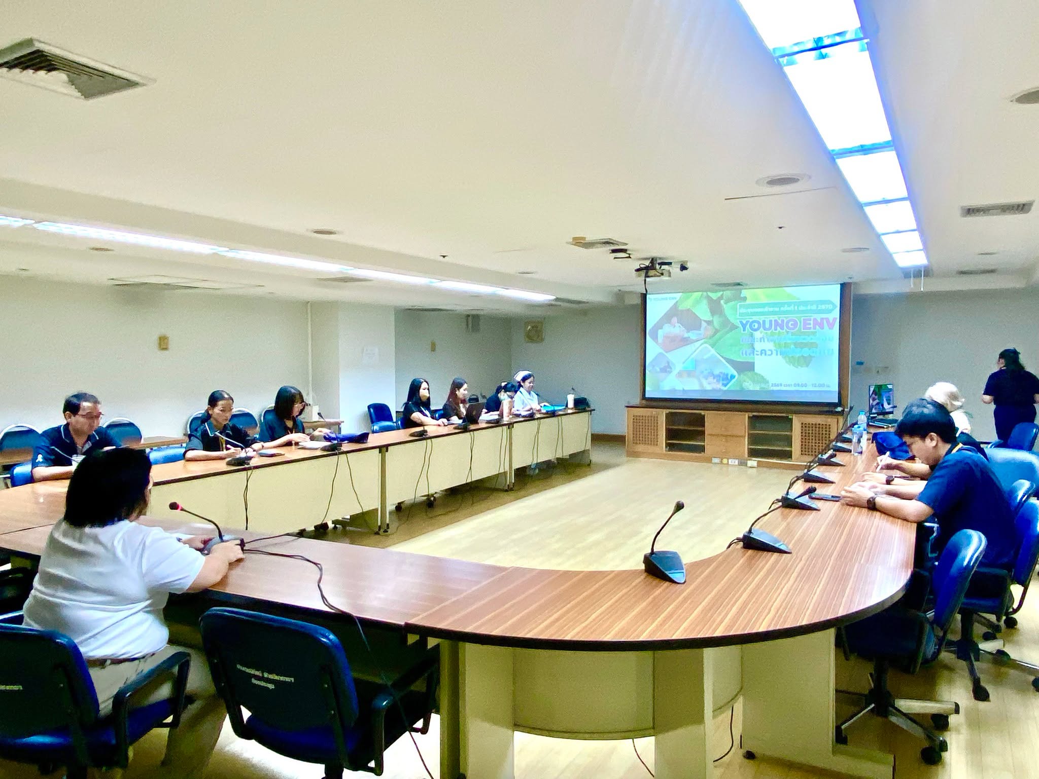 รพ.เจริญกรุงประชารักษ์ ประชุมคณะทำงาน YOUNG ENV ยกระดับมาตรฐาน “โรงพยาบาลสีเขียวและความปลอดภัย” ปีงบประมาณ 2570